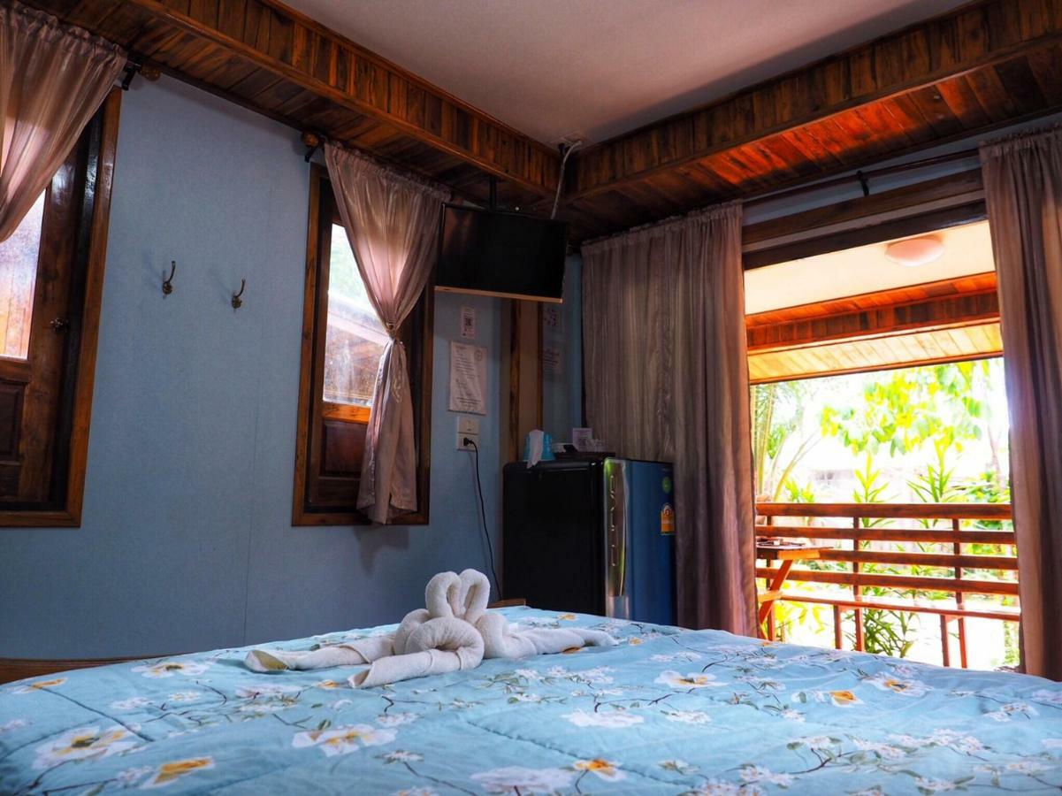Baansuan Resort Don Sak Exterior photo